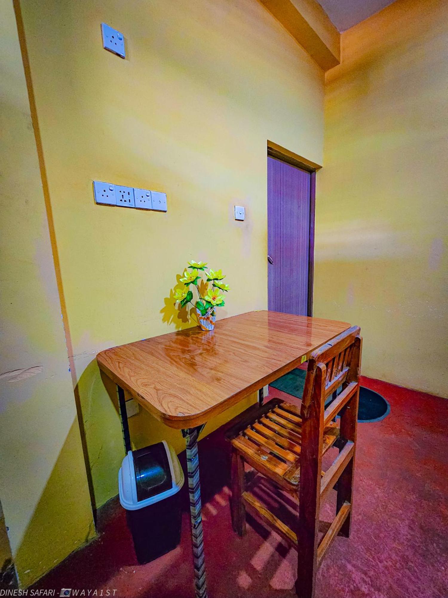 Dinesh Safari Homestay Udawalawe Dış mekan fotoğraf
