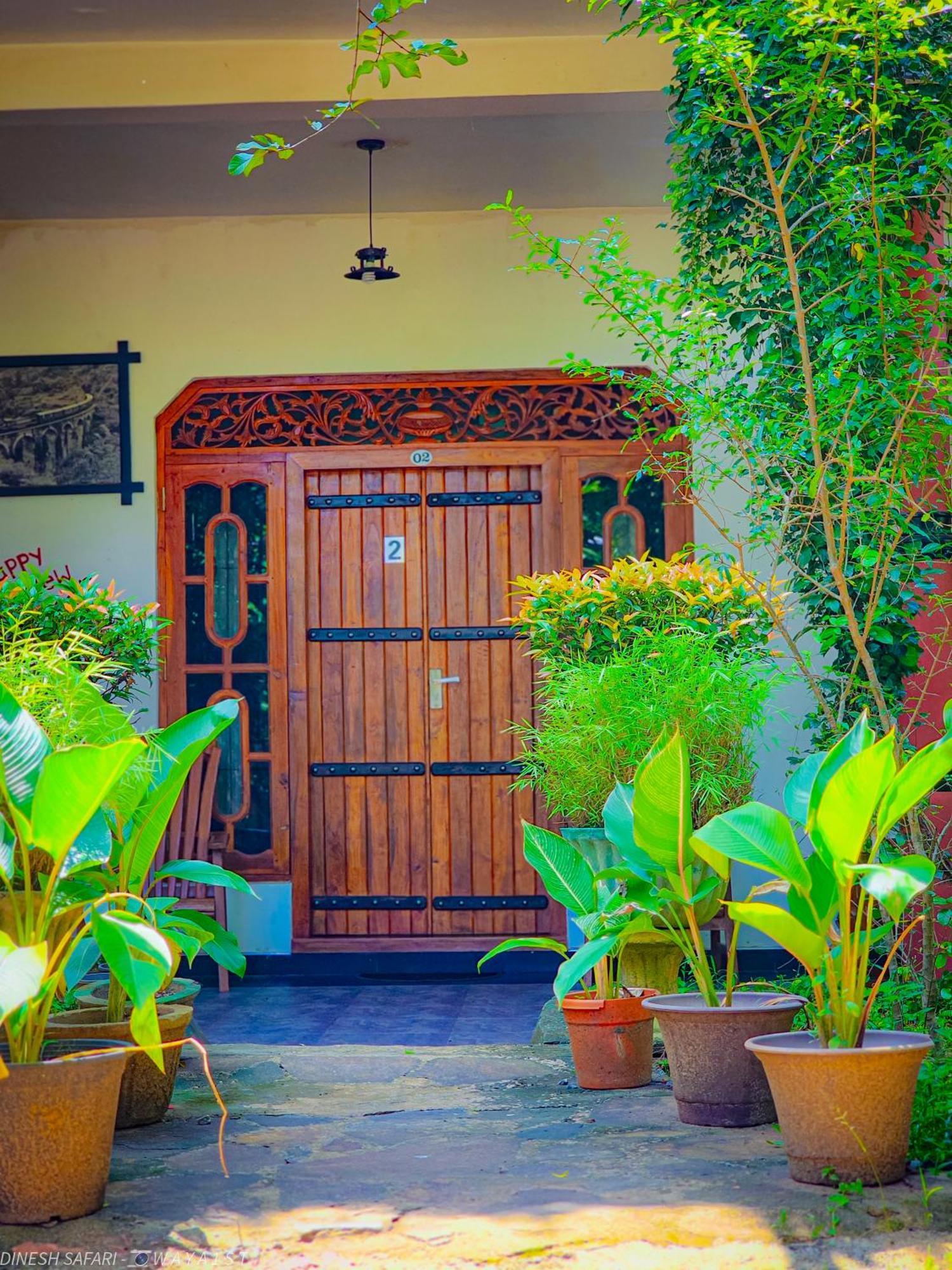Dinesh Safari Homestay Udawalawe Dış mekan fotoğraf