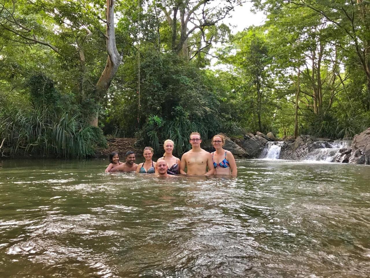 Dinesh Safari Homestay Udawalawe Dış mekan fotoğraf